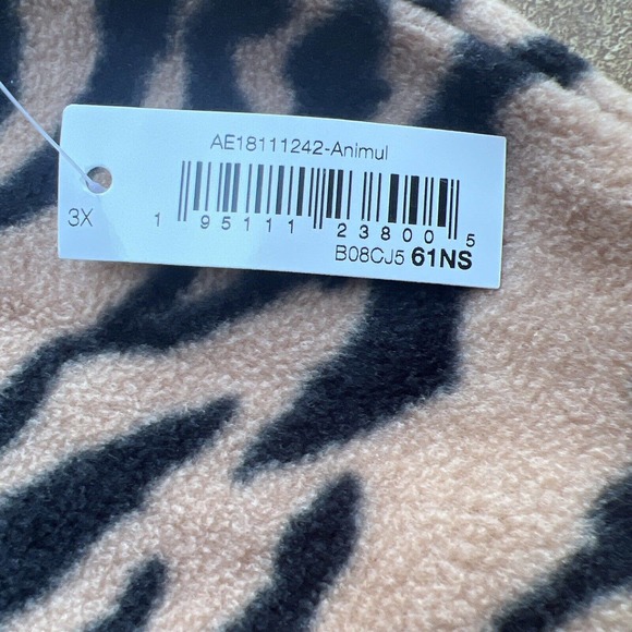 Women's Plus Size Classic-Fit Sleeveless Vest Amazon Essentials -Size 3X NWT - Picture 2 of 2